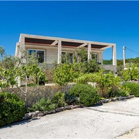 Luxury 5 Bedroom Beachfront Villa near Dubrovnik, Sleeps 11-12